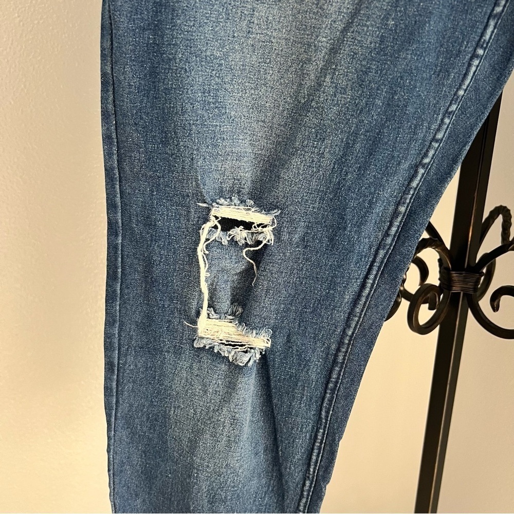 Ripped Knee Denim Leggings - Picture 4 of 13